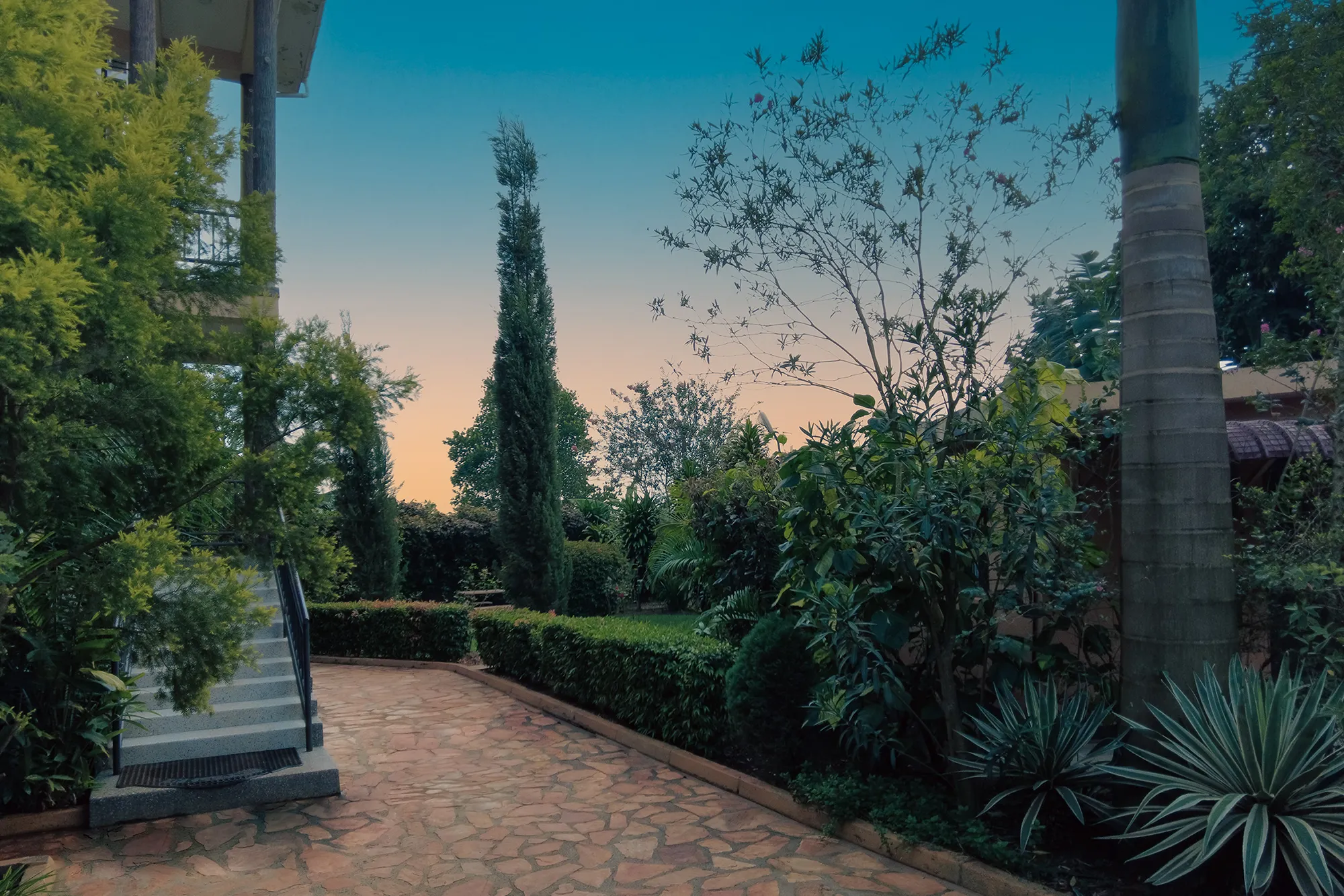gardens access to hotel rooms rooms